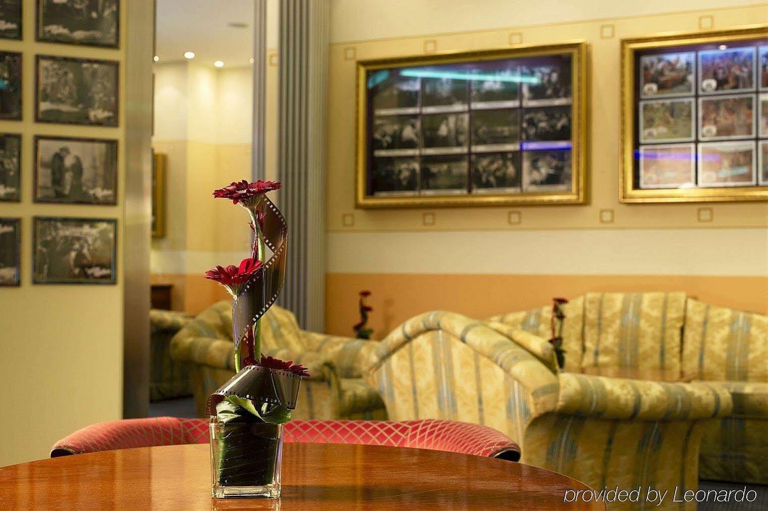 Hotel Hollywood Media Am Kurfuerstendamm 4*